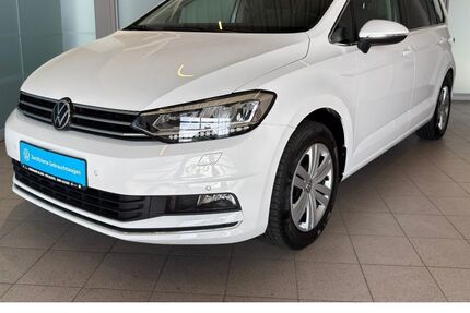 VW Touran 57.155 km 25.440 &euro; Fuldatal 34233