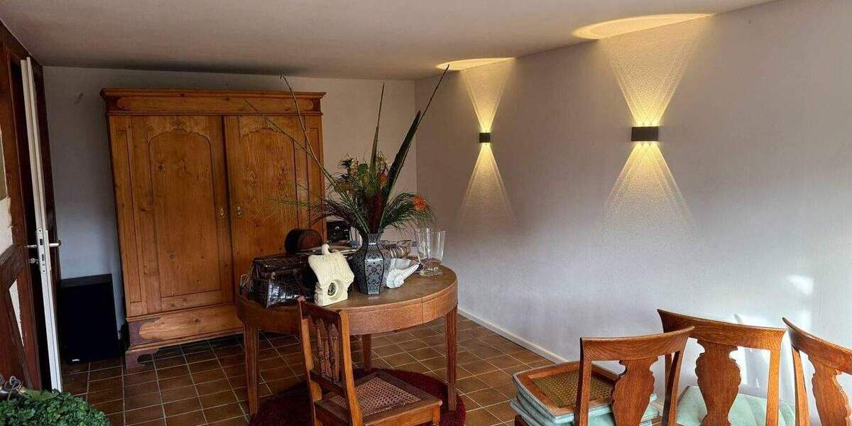 Mehrfamilienhaus, Wohnhaus Felsberg / Wolfershausen Wolfershausen - 9 Zimmer, 234 m&sup2;, 249.900&euro; | Angebot:25666369