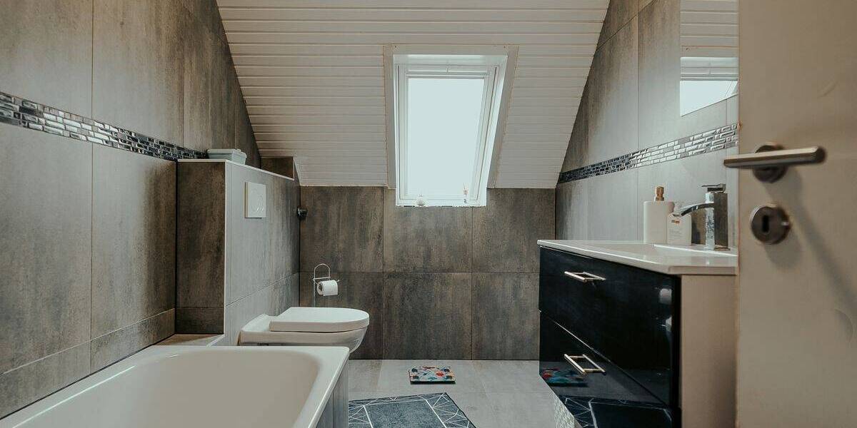 Wo Platz zur Chance wird - Ihre Wohnung in Top Lage. Mit Ausbaureserve im Spitzboden 4 zimmer