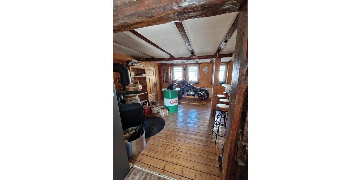 Einfamilienhaus Lohfelden - 6 Zimmer, 140 m&sup2;, 220.000&euro; | Angebot:27005236