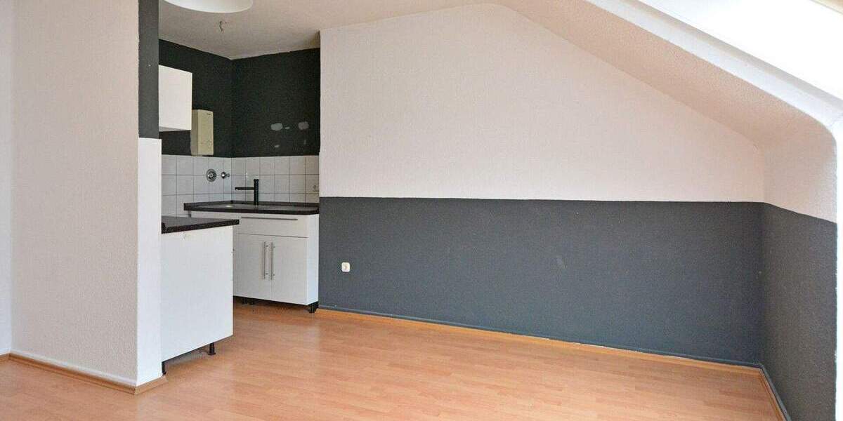 Etagenwohnung Kassel Mitte - 2 Zimmer, 63 m&sup2;, 150.000&euro; | Angebot:25735167