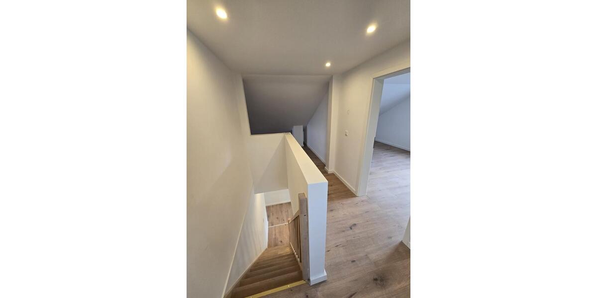 Modernisiertes Einfamilienhaus mit Wärmepumpe alles NEU! 4 zimmer