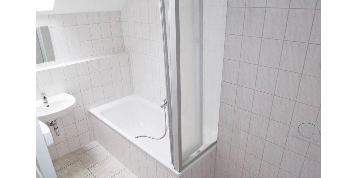 Dachgeschoßwohnung Kassel Vorderer Westen - 2 Zimmer, 61 m&sup2;, 580&euro; | Angebot:26231065