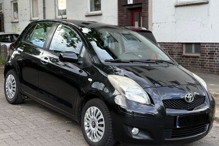Toyota Yaris 179.500 km 3.450 &euro; Baunatal 34225
