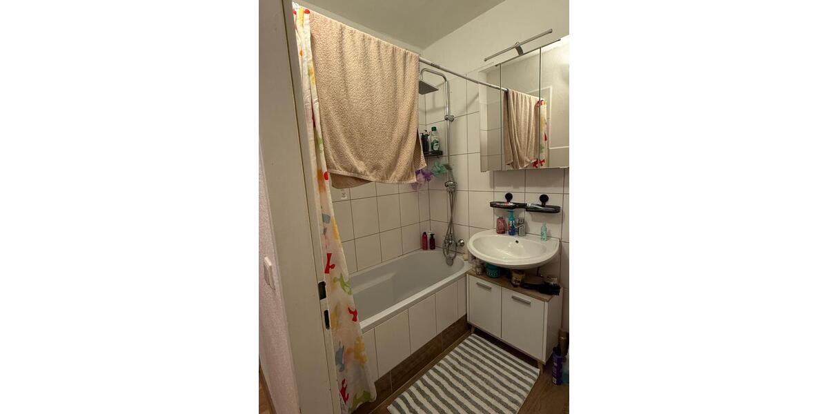 Etagenwohnung Kassel Niederzwehren - 3 Zimmer, 67 m&sup2;, 145.000&euro; | Angebot:25918705