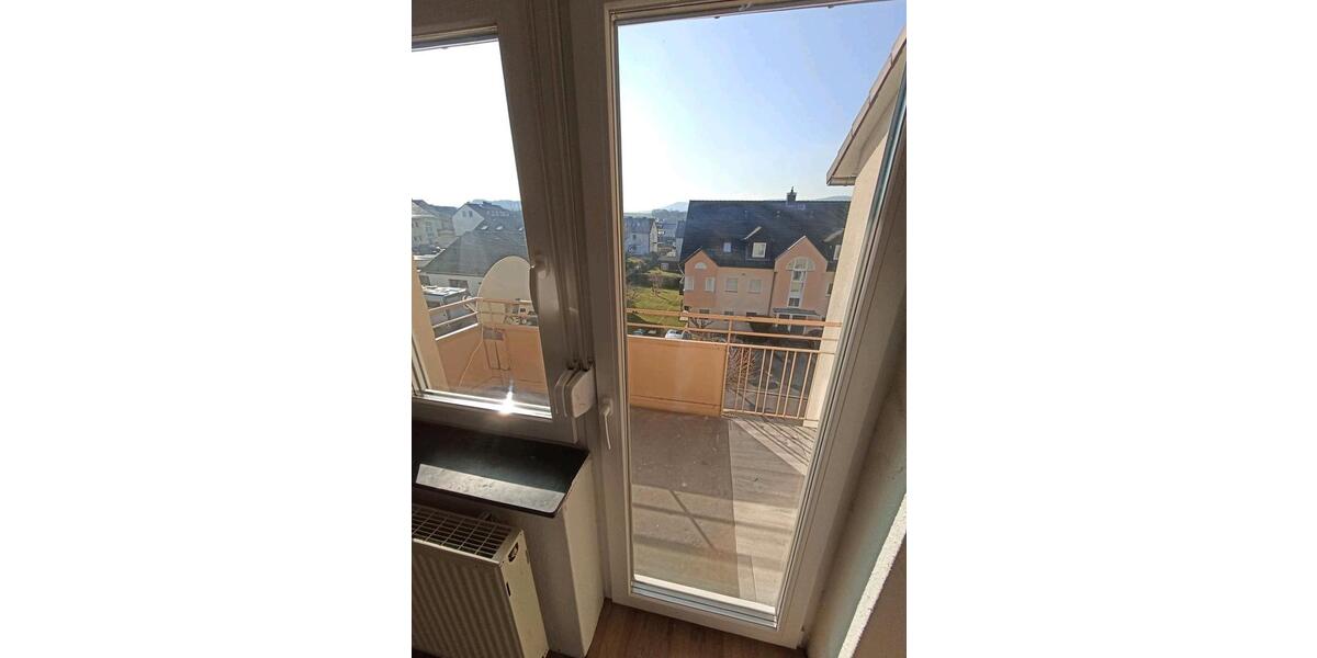 Etagenwohnung Baunatal - 3 Zimmer, 65 m&sup2;, 750&euro; | Angebot:25354696