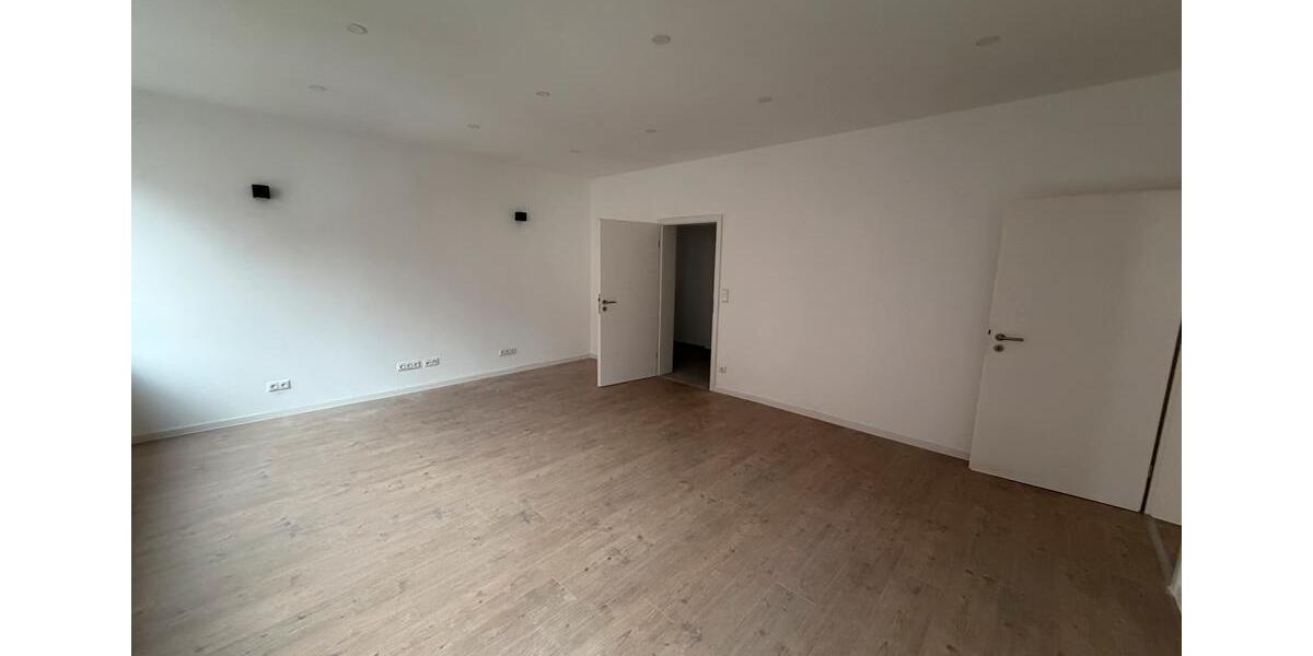 Etagenwohnung Kassel Philippinenhof-Warteberg - 4 Zimmer, 95 m&sup2;, 1.300&euro; | Angebot:25239298