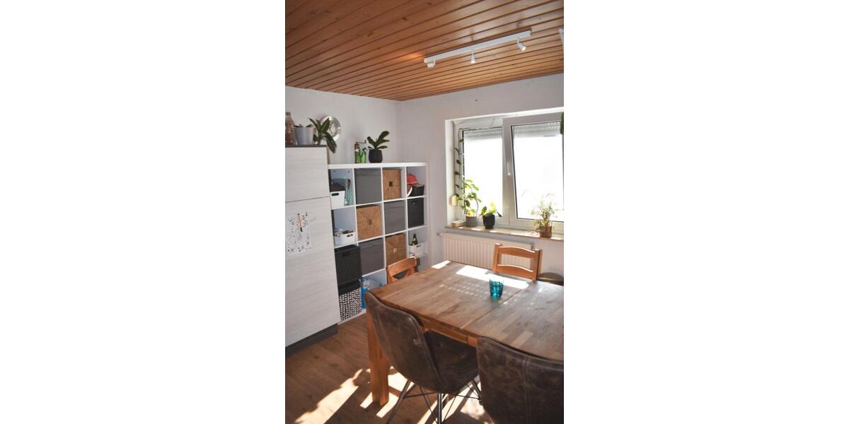 Etagenwohnung Calden - 3.5 Zimmer, 84 m&sup2;, 710&euro; | Angebot:26324336