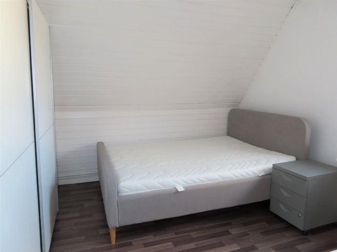 Dachgeschoßwohnung Kassel Bettenhausen - 2 Zimmer, 45 m&sup2;, 320&euro; | Angebot:26249508