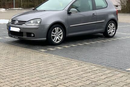 VW Golf 219.000 km 1.999 &euro; Helsa 34298