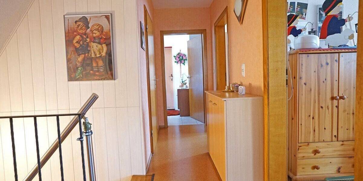 ZWEI DOPPELHAUSHÄLFTEN SUCHEN EINEN NEUEN EIGENTÜMER | OBERKAUFUNGEN 7 zimmer