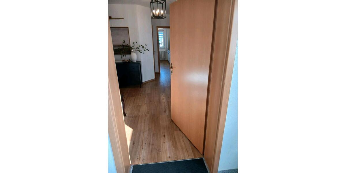 Etagenwohnung Kassel Bettenhausen - 5 Zimmer, 130 m&sup2;, 1.300&euro; | Angebot:26330033
