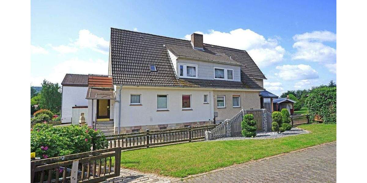 Doppelhaushälfte Kaufungen / Oberkaufungen Oberkaufungen - 7 Zimmer, 202 m&sup2;, 280.000&euro; | Angebot:25139920