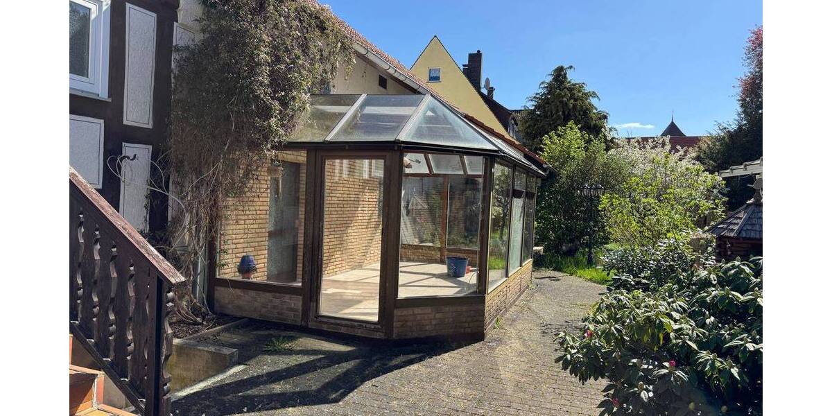 Mehrfamilienhaus, Wohnhaus Niestetal Sandershausen - 7 Zimmer, 203 m&sup2;, 299.000&euro; | Angebot:26450421