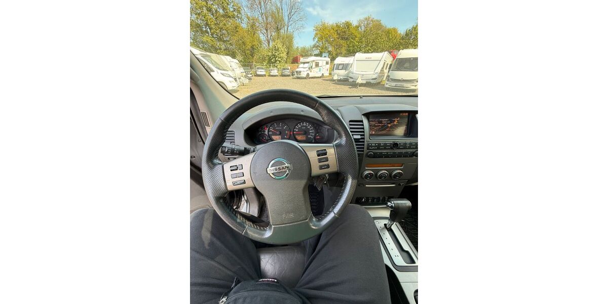 Nissan Navara 152.000 km 11.500 &euro; Kassel 34125