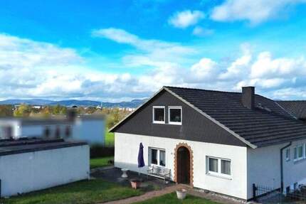 Haus Lohfelden Ochshausen - 7 Zimmer, 253 m&sup2;, 339.000&euro; | Angebot:25674209