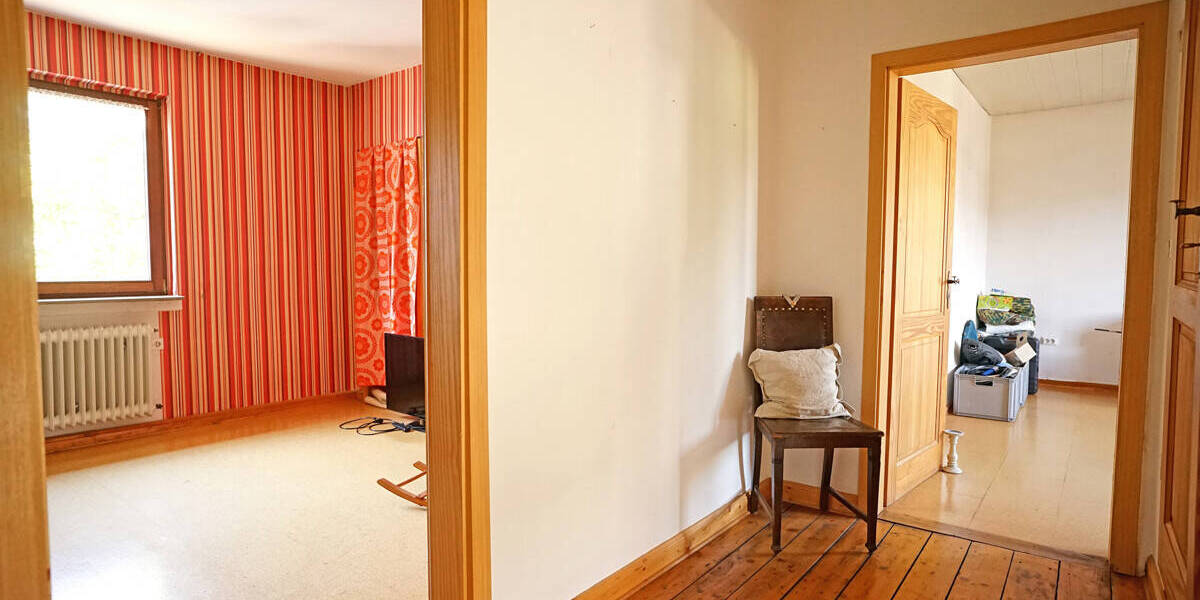 DAS BAUERNHAUS FÜR DIE GROSSE FAMILIE IM ORTSKERN VON VOLLMARSHAUSEN 8 zimmer