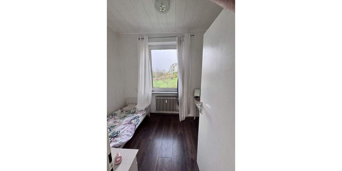 Charmantes 3-Parteienhaus in Kassel-Eichwald - Ruhige Wohnlage im Grünen 8 zimmer