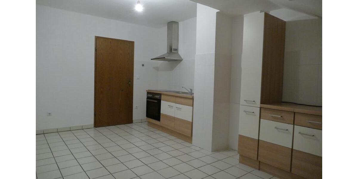 Dachgeschoßwohnung Fritzlar - 3 Zimmer, 106 m&sup2;, 1.000&euro; | Angebot:26318590