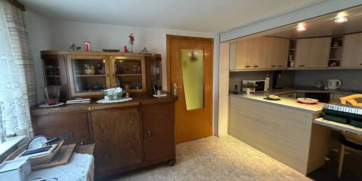 Mehrfamilienhaus, Wohnhaus Gudensberg Obervorschütz - 9 Zimmer, 239 m&sup2;, 125.000&euro; | Angebot:26154872