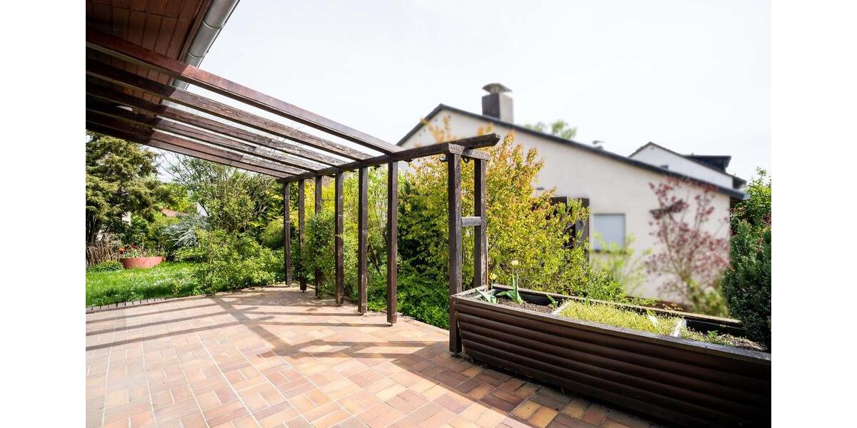 Einfamilienhaus Ahnatal - 7 Zimmer, 167 m&sup2;, 420.000&euro; | Angebot:26866175