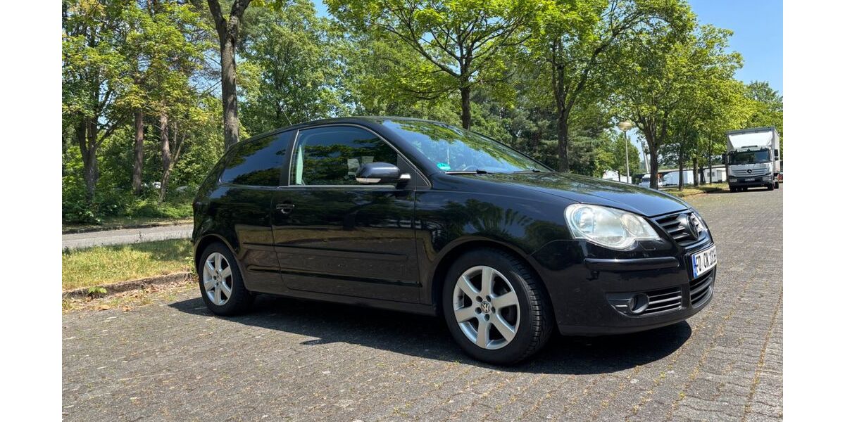 VW Polo 141.000 km 2.499 &euro; Baunatal 34225