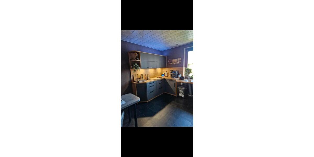 Mehrfamilienhaus, Wohnhaus Breuna - 9 Zimmer, 260 m&sup2;, 365.000&euro; | Angebot:27119484