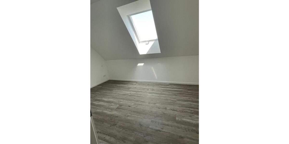 Dachgeschoßwohnung Kassel Bettenhausen - 3 Zimmer, 78 m&sup2;, 340.000&euro; | Angebot:24874759