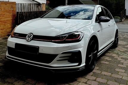 VW Golf 69.000 km 24.600 € Edertal 34549