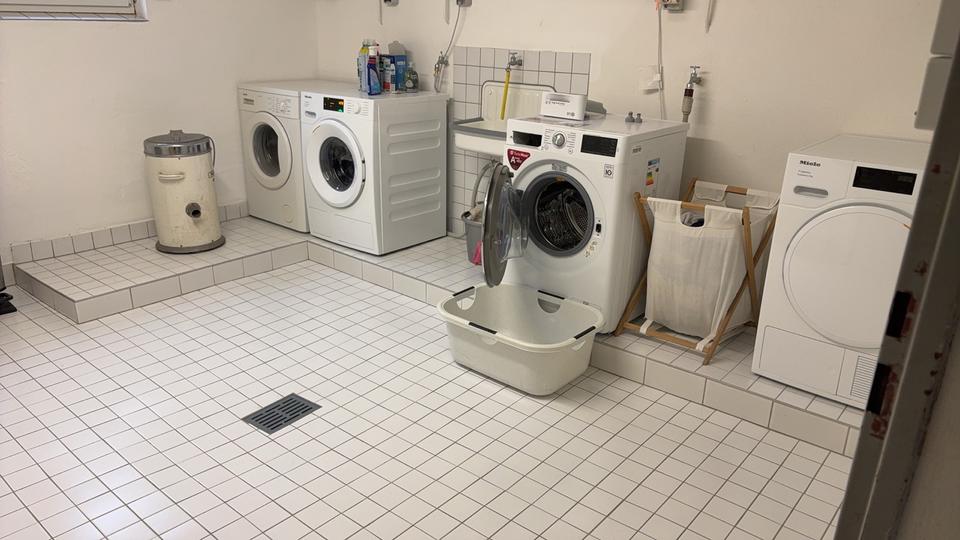 Etagenwohnung Kassel Harleshausen - 4 Zimmer, 108 m&sup2;, 360.000&euro; | Angebot:26343027