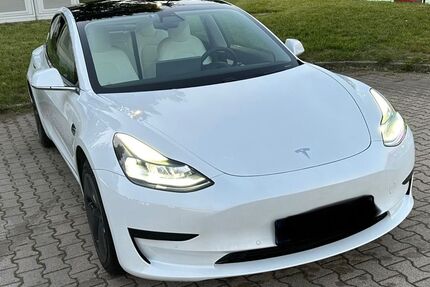 Tesla Model 3 91.200 km 20.999 &euro; Söhrewald 34320