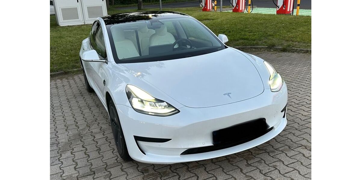 Tesla Model 3 91.200 km 20.999 &euro; Söhrewald 34320