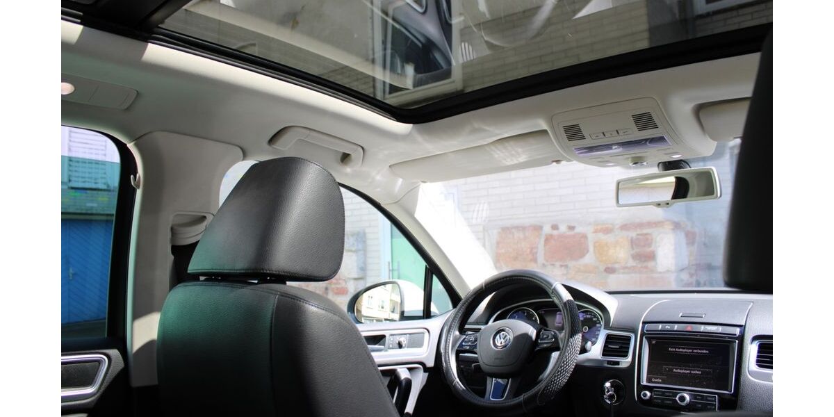 VW Touareg 182.000 km 17.400 &euro; Kassel 34121