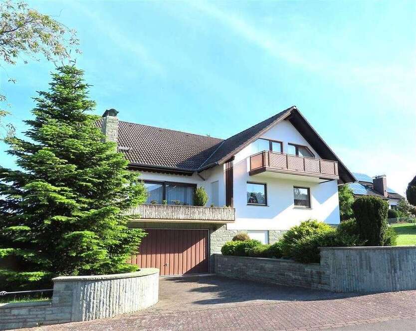 Haus zum Kaufen in Niestetal 459.000 € 215 m²