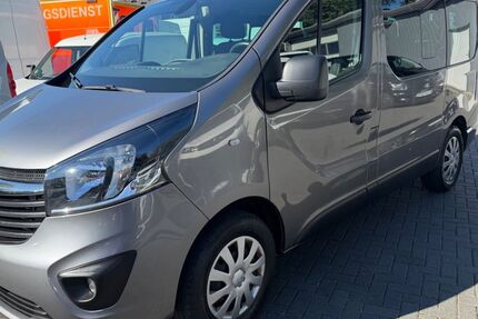 Opel Vivaro 84.783 km 16.900 &euro; Kaufungen (bei Kassel)­­­­­­­­­­­­ 34260
