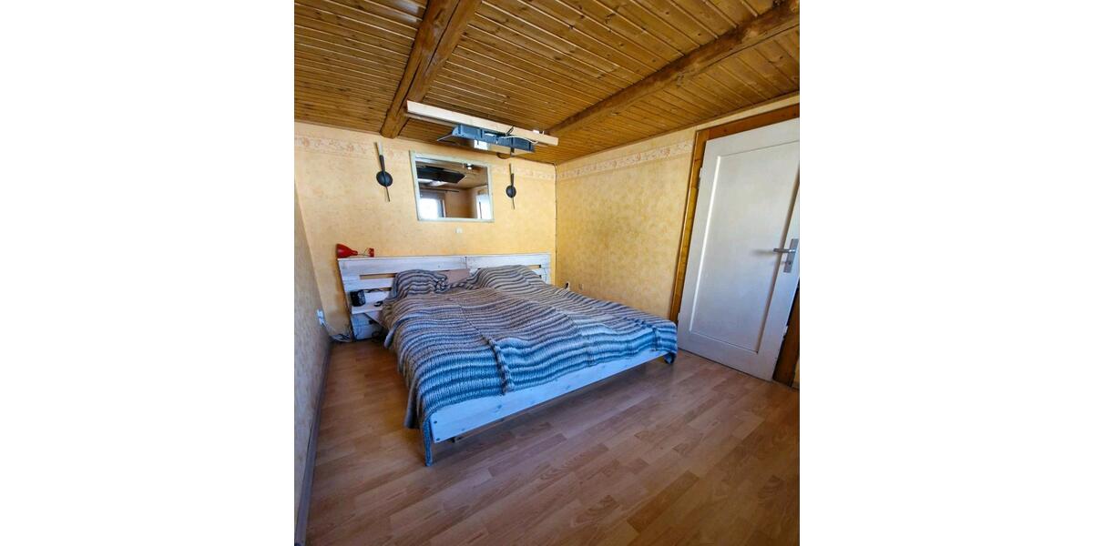 Einfamilienhaus Lohfelden - 6 Zimmer, 140 m&sup2;, 220.000&euro; | Angebot:27005236