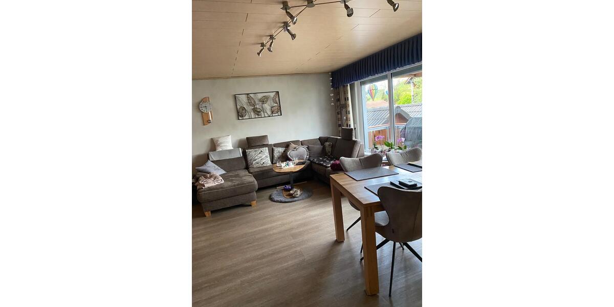 Etagenwohnung Bad Emstal - 3 Zimmer, 87 m&sup2;, 158.000&euro; | Angebot:26704391