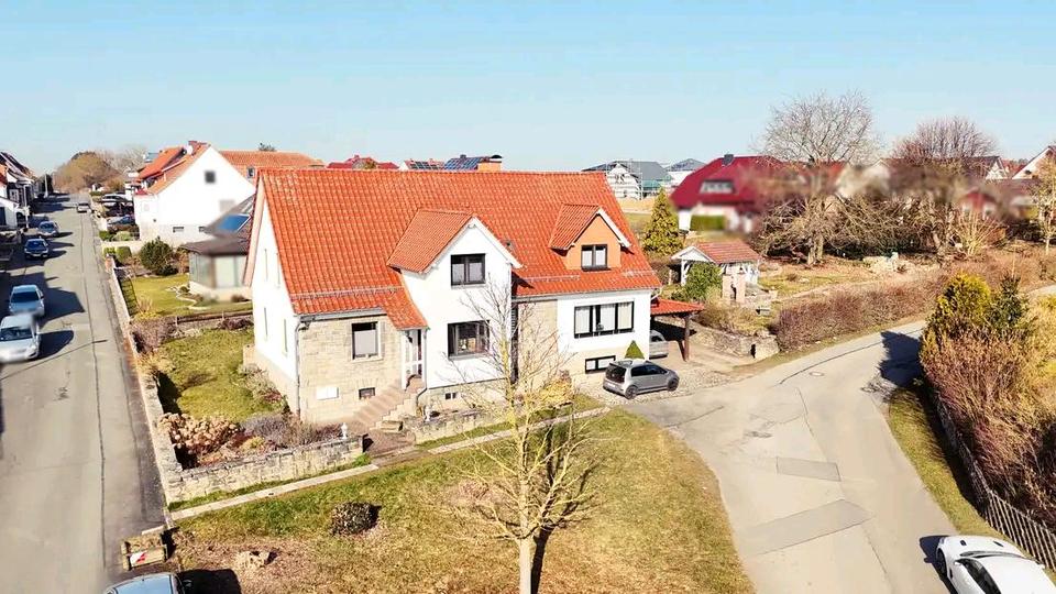 Mehrfamilienhaus, Wohnhaus Breuna - 9 Zimmer, 260 m&sup2;, 365.000&euro; | Angebot:27119484