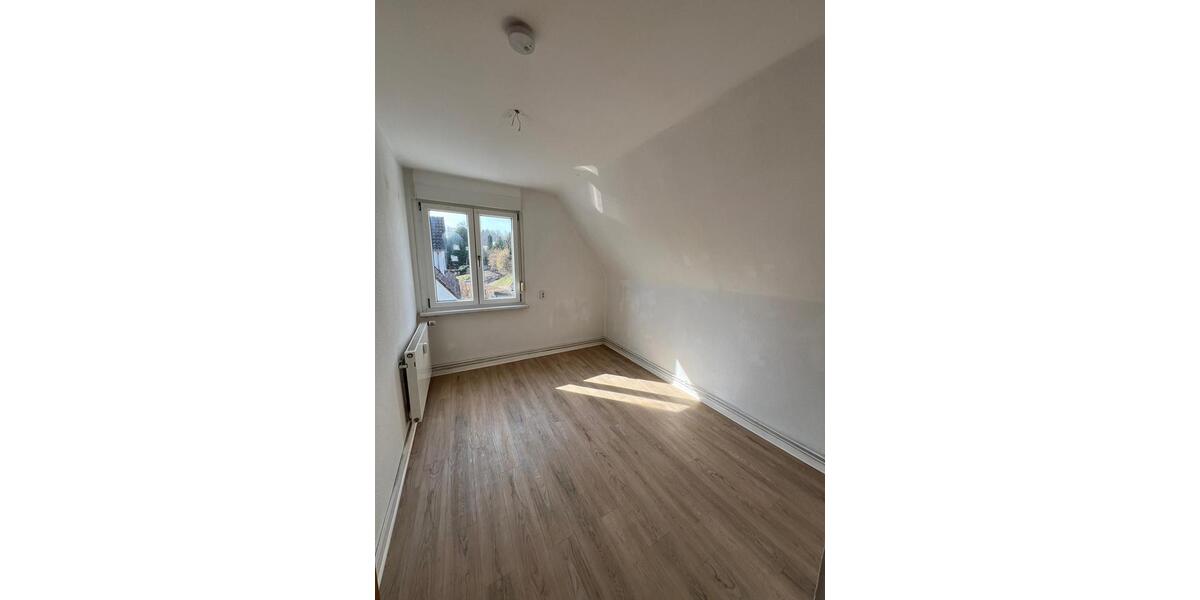 Dachgeschoßwohnung Melsungen - 3 Zimmer, 54 m&sup2;, 540&euro; | Angebot:26233626