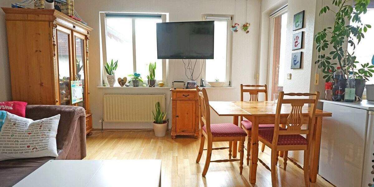 Etagenwohnung Zierenberg - 4 Zimmer, 98 m&sup2;, 139.000&euro; | Angebot:25668401