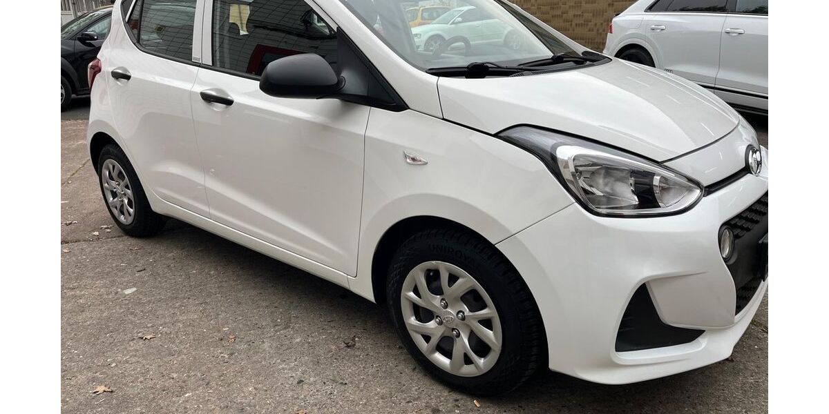 Hyundai i10 13.000 km 9.500 &euro; Kassel 34128