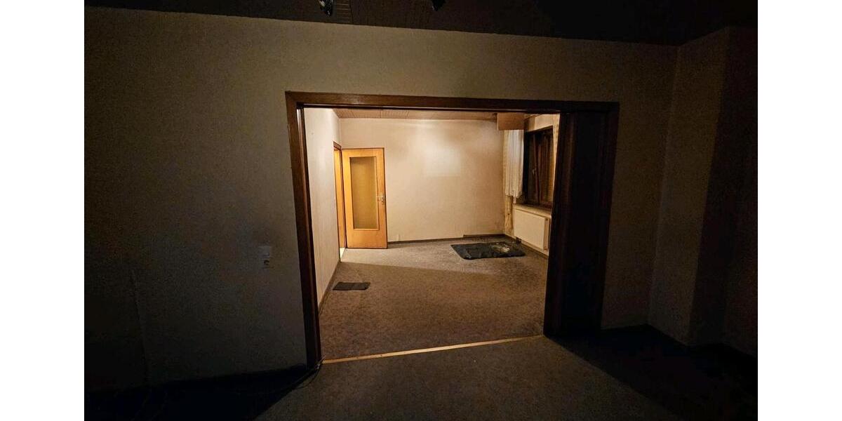 Einfamilienhaus Liebenau - 12 Zimmer, 178 m&sup2;, 58.000&euro; | Angebot:25104560