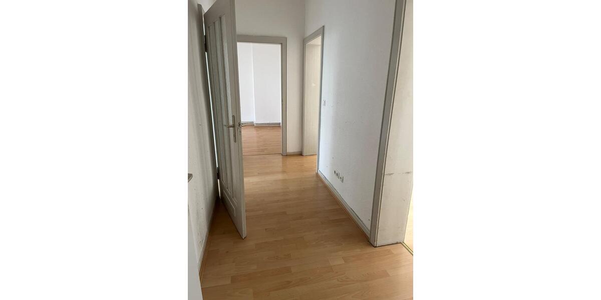 Hochparterre Kassel Südstadt - 3 Zimmer, 75 m&sup2;, 580&euro; | Angebot:25231519