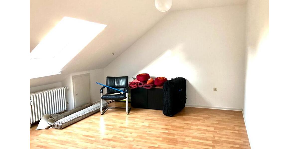 Dachgeschoßwohnung Kassel Südstadt - 2 Zimmer, 46 m&sup2;, 110.000&euro; | Angebot:26129958