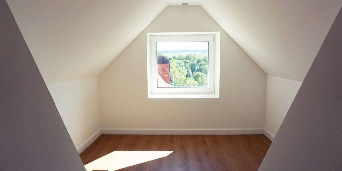 Etagenwohnung Wolfhagen - 5 Zimmer, 210 m&sup2;, 299.000&euro; | Angebot:21594919