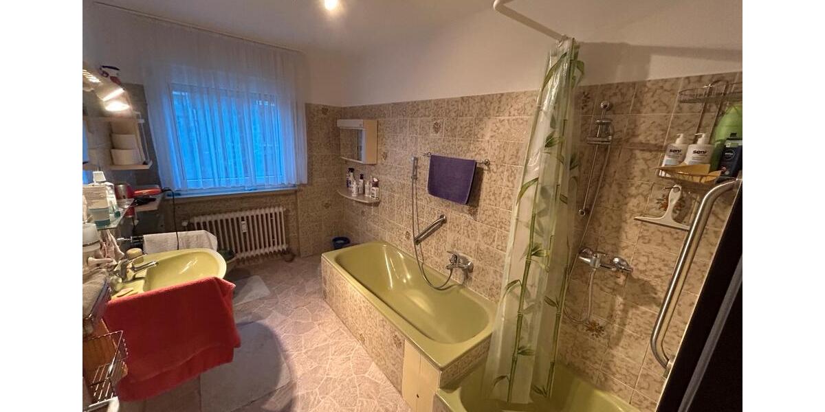 Erdgeschosswohnung mit Terrasse 3 zimmer