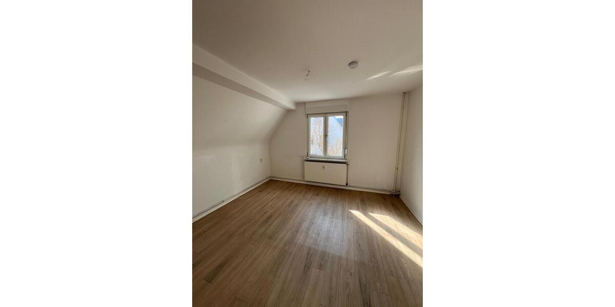 Dachgeschoßwohnung Melsungen - 3 Zimmer, 54 m&sup2;, 540&euro; | Angebot:26233626