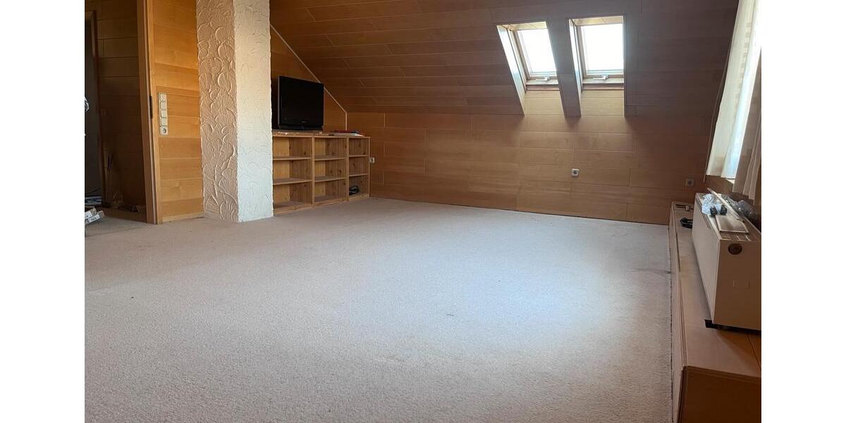 Dachgeschoßwohnung Lohfelden - 2 Zimmer, 43 m&sup2;, 560&euro; | Angebot:25163653