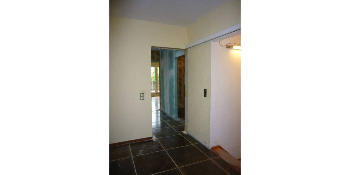 Etagenwohnung Baunatal Altenritte - 4 Zimmer, 190 m&sup2;, 265.000&euro; | Angebot:22692261