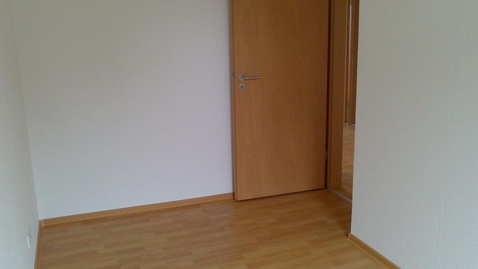 Hochparterre Kassel Philippinenhof-Warteberg - 2 Zimmer, 36 m&sup2;, 325&euro; | Angebot:25232231